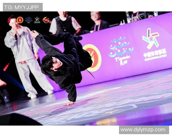 北京街舞队在世界攀岩锦标赛中的精彩技术表现与赛场风采分析 北京街舞队在世界攀岩锦标赛中的精彩技术表现与赛场风采分析