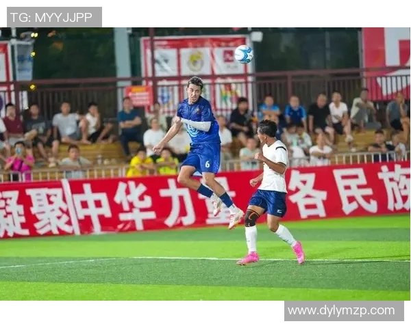 友谊赛中的对决与激情展现不同足球文化的魅力与精神 友谊赛中的对决与激情展现不同足球文化的魅力与精神